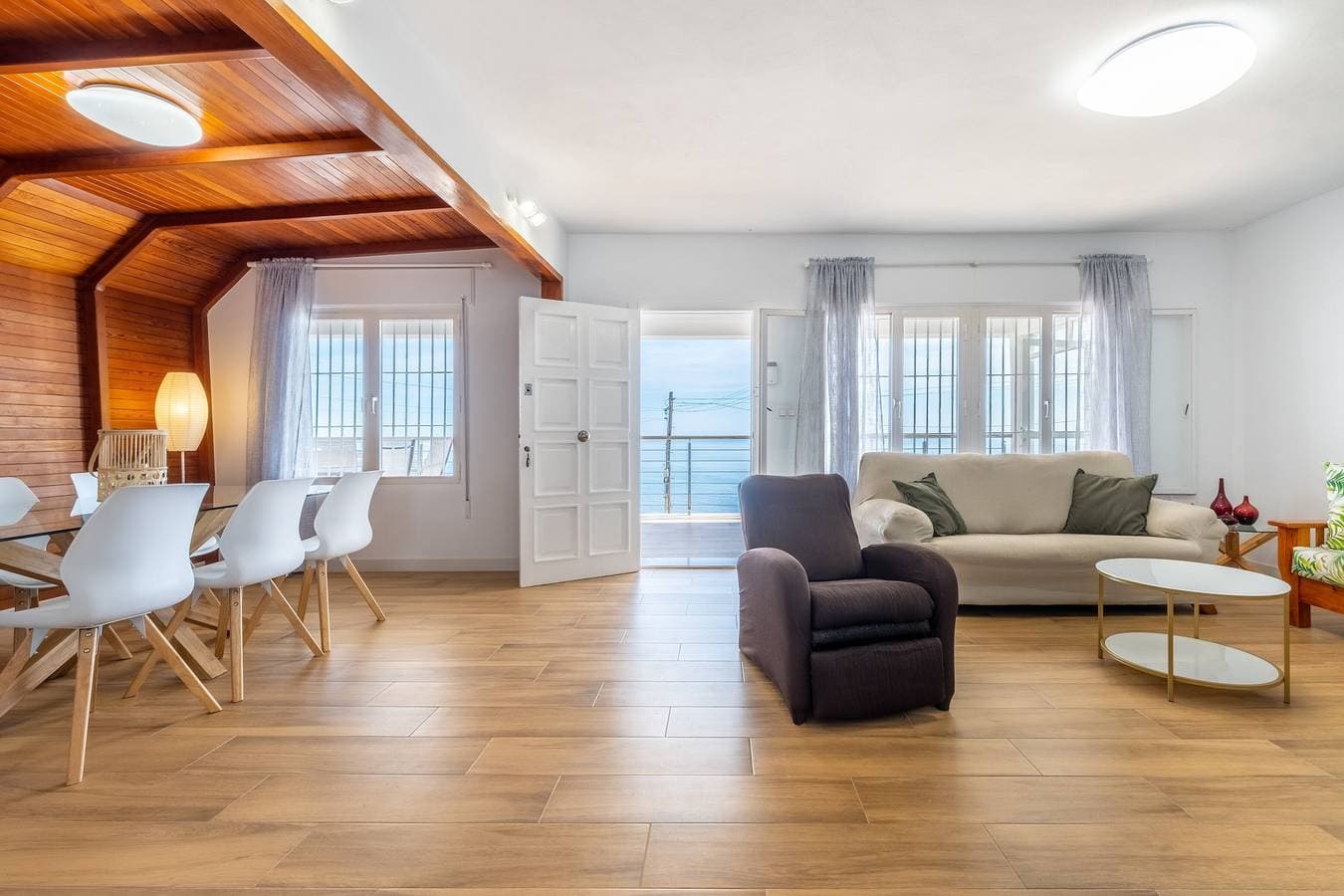 Foto 3 von 29: Ferienhaus 'Posidonia' mit Meerblick, privater Terrasse und Wi-Fi