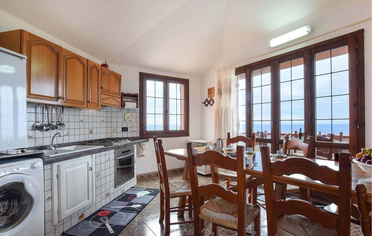 Foto 4 von 28: Sunny Beach Apartment mit Terrasse und Parkplatz