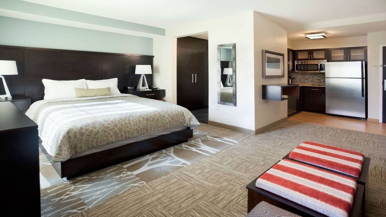 Hotel 1