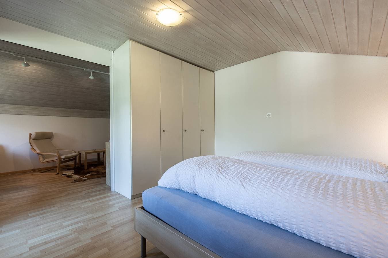 Foto 11 von 20: Chasa Buorcha: Renovierte, aussergewöhnliche 1.5-Zimmer-Dachwohnung mit grossem Panorama-Balkon