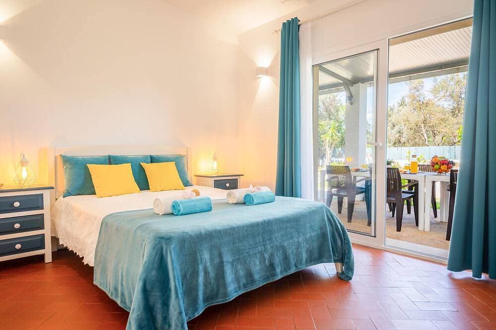 Foto 2 von 30: Retreat with heatable pool & BBQ near Vilamoura
