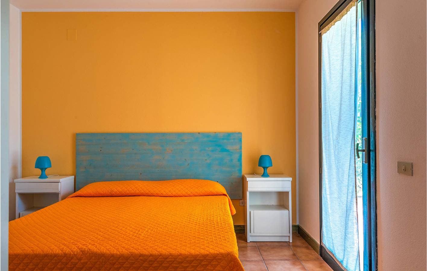 Foto 7 von 23: Gemütliches Apartment mit AC, Parkplatz, Küche, Pool & WiFi - Nähe Strand!