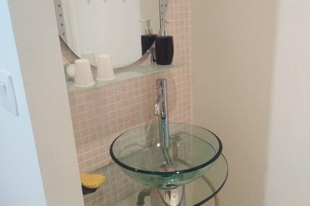 Foto 8 von 20: Chambre Chez un Particulier Tout Près des Plages du Débarquement. Et Commerces