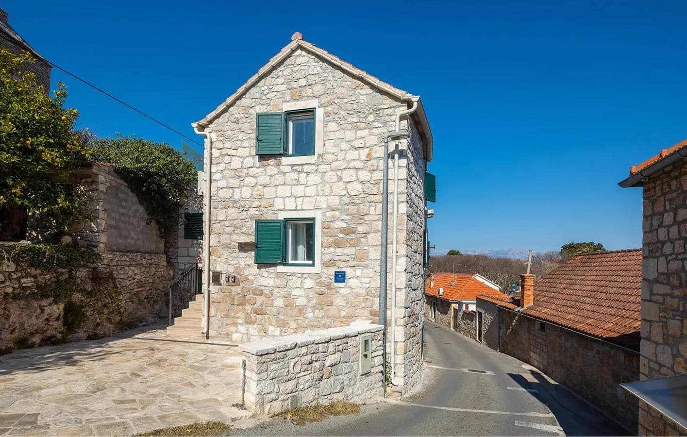 Urlaub am Meer: Gemütliche 1-Zimmer-Wohnung mit Terrasse und Annehmlichkeiten, 300 m vom Strand entfernt 1
