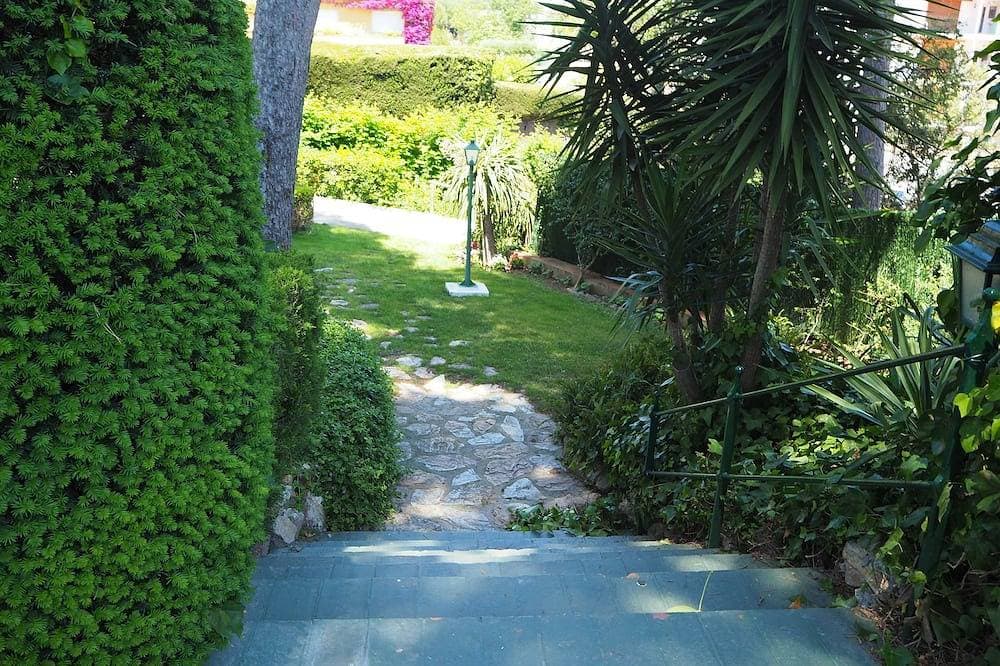 Foto 9 von 23: Apartment im Herzen von Calella de Palafrugell mit Pool - Costa Brava