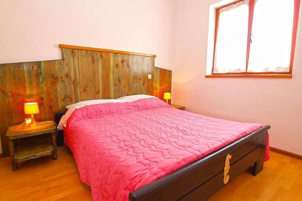 Foto 2 von 11: 1-Zimmer-Ferienwohnung mit Balkon und Meerblick Pjescana Uvala, Pula