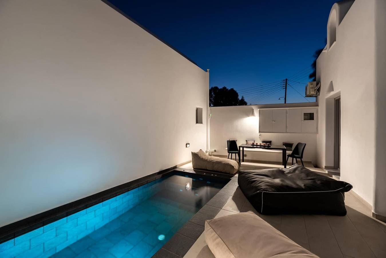 Foto 2 von 31: Dazzling Santorini Villa | Villa Luck | 2 Bedrooms | Furnished Interiors