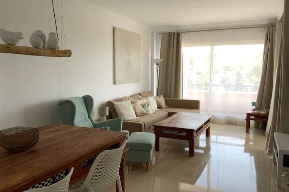 Foto 10 von 30: Atractivo Piso de1 Dormitorio, Los Patios de Santa Maria Golf, Elviria-marbella
