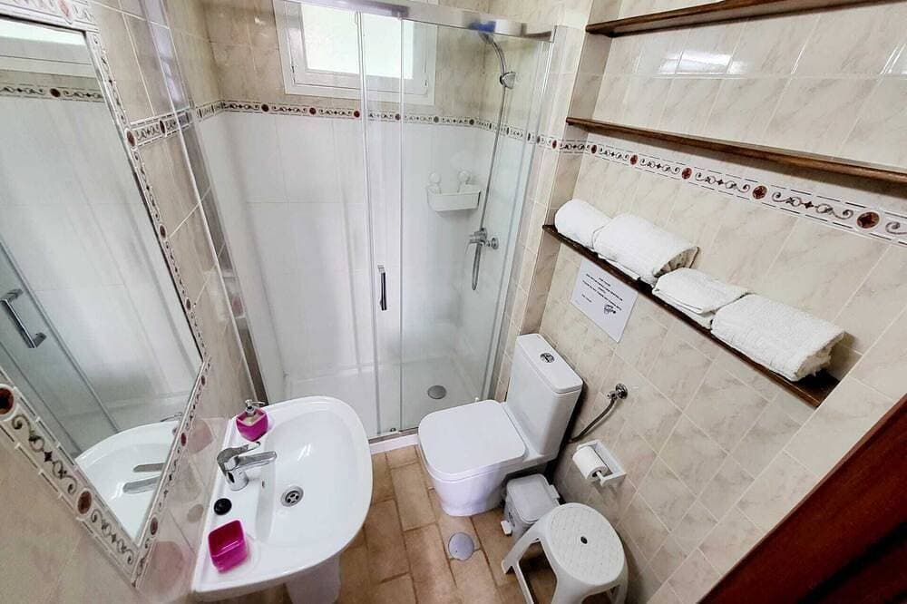Foto 6 von 30: Typisches Algarve-Haus - Fuzeta, Arrroteia \"Casas carpinteiro\"