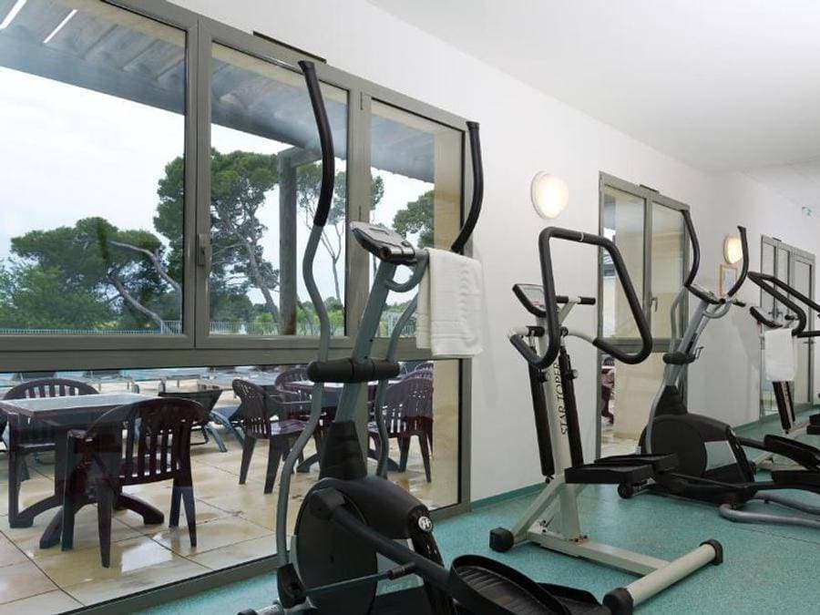 Foto 11 von 25: Madame Vacances - Résidence Provence Country Club - Studio 2 personen - 2 Personen