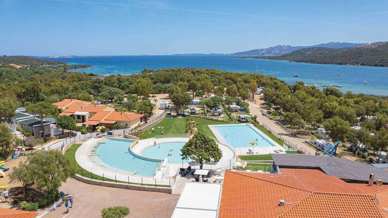 Camping Village Capo d'Orso Baia Lux für 5 Personen 1