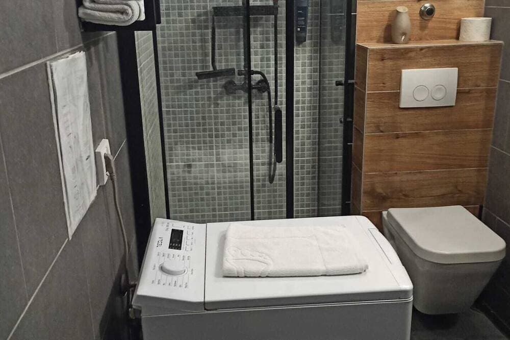 Foto 8 von 26: Industrial & cosy condo near centre-fully equipped/free parking