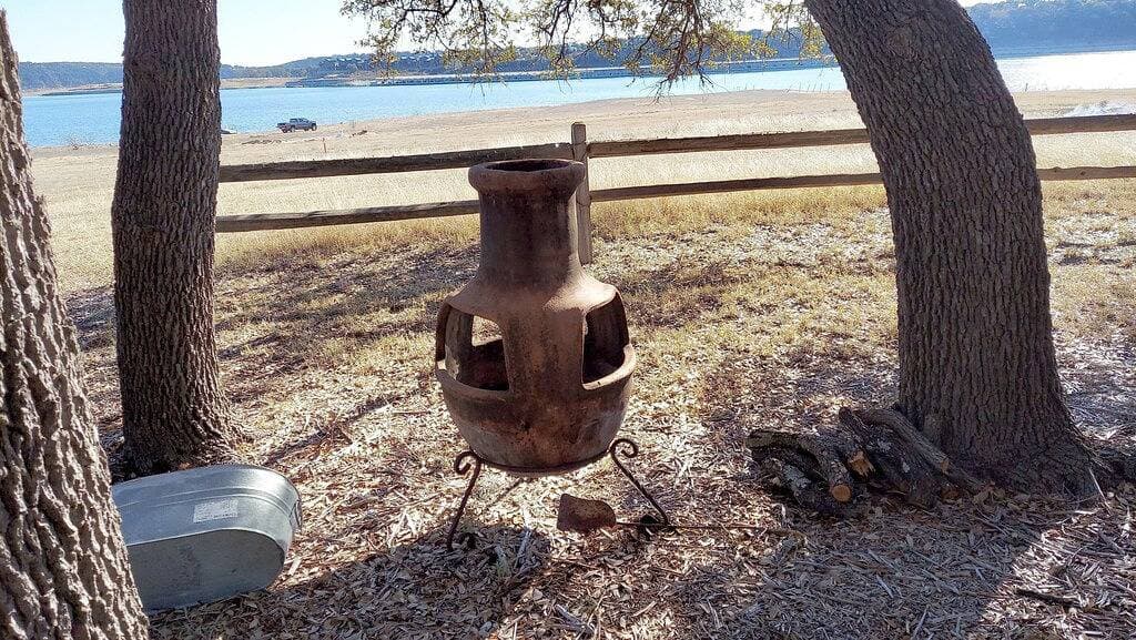 Foto 9 von 19: Gemütliche, private Steinhütte am Wasser an der Nordküste des Lake Travis