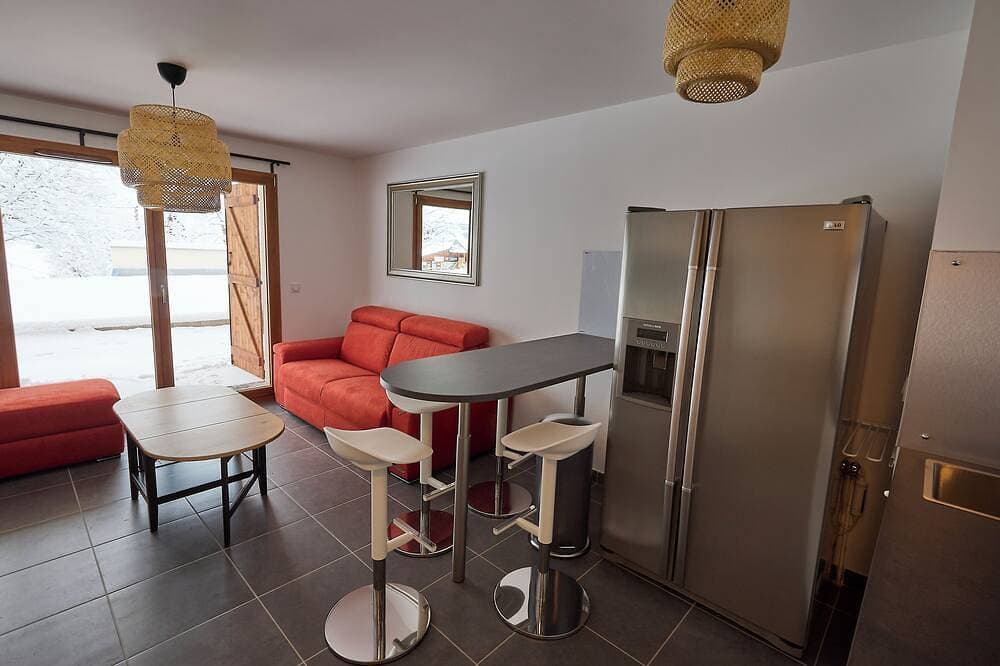 Come On! Superb new apartment in the heart of the resort, fully equipped. 1