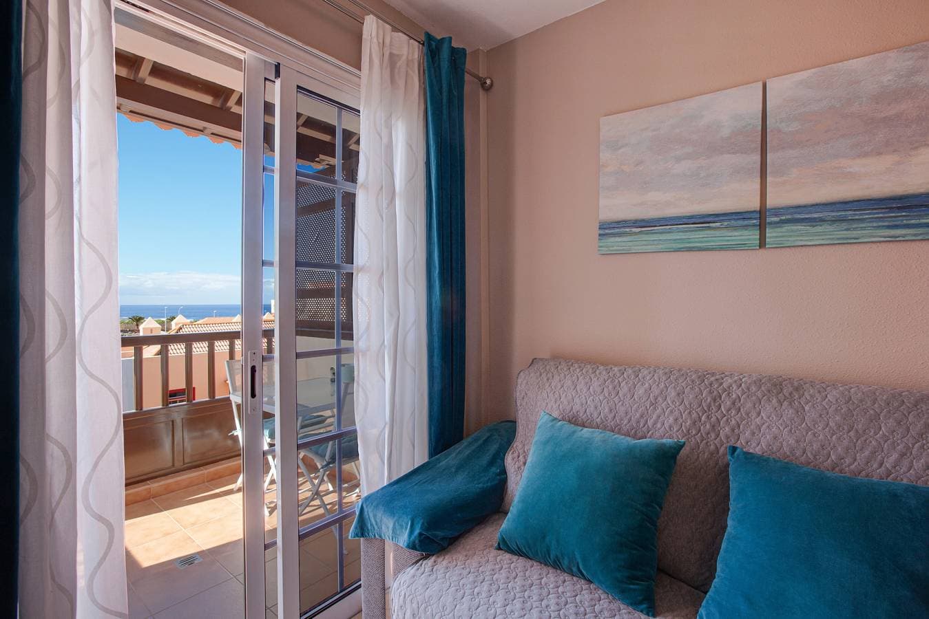 Foto 5 von 23: Ferienwohnung in Callao Salvaje mit Blick auf das Meer