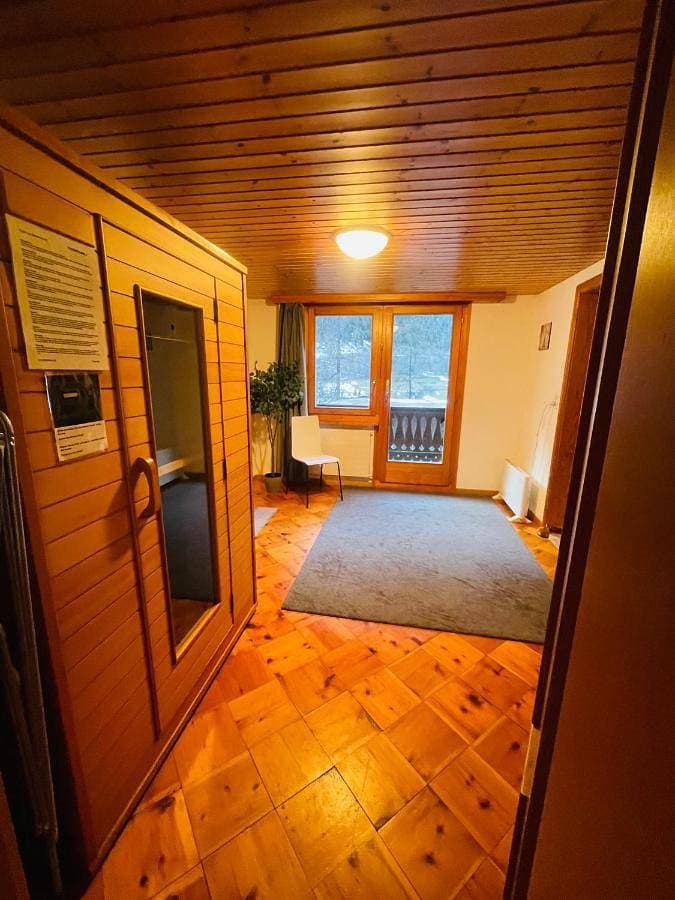 Foto 4 von 45: Three-Bedroom Apartment with Mountain View