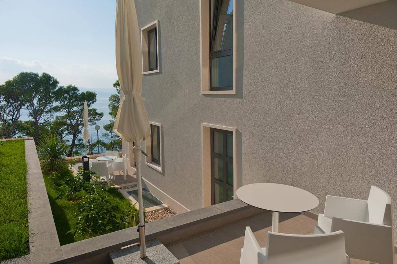 Foto 7 von 9: One-Bedroom Apartment with Partial Sea View - Ground Floor