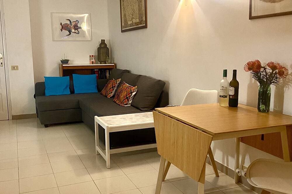 Foto 10 von 19: Casa Del Mar, sunny frontline seaview appartment, right at the beach!