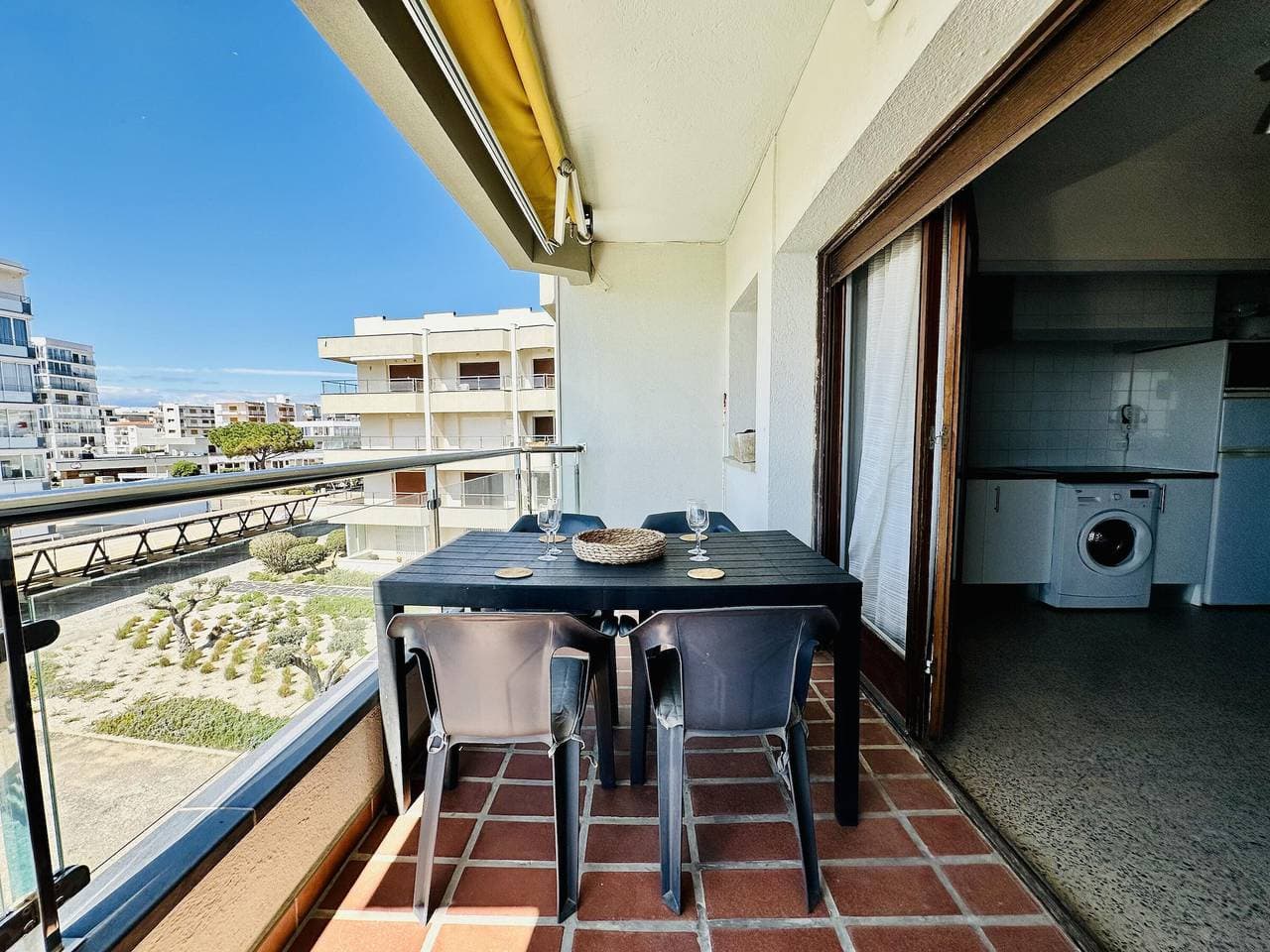 Foto 6 von 24: Meerblick-Apartment mit Terrasse und privatem Parkplatz in Roses