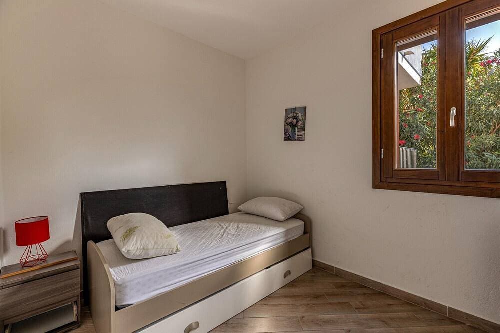 Foto 7 von 30: Klimatisiert, mit Garten und privatem Parkplatz