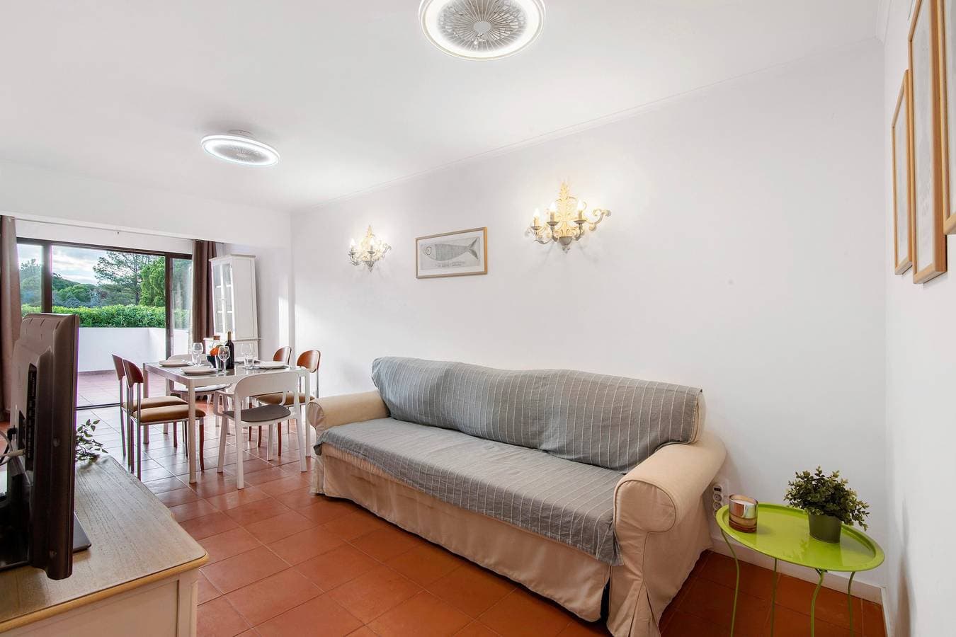 Foto 3 von 24: Ferienhaus 'Cool Motion 2149' mit privater Terrasse, Wi-Fi und Klimaanlage