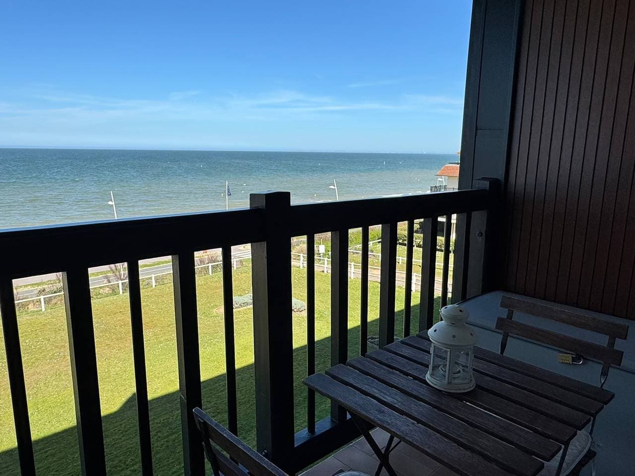 Foto 4 von 12: Studio am Meer mit Balkon und herrlicher Aussicht, direkter Strandzugang