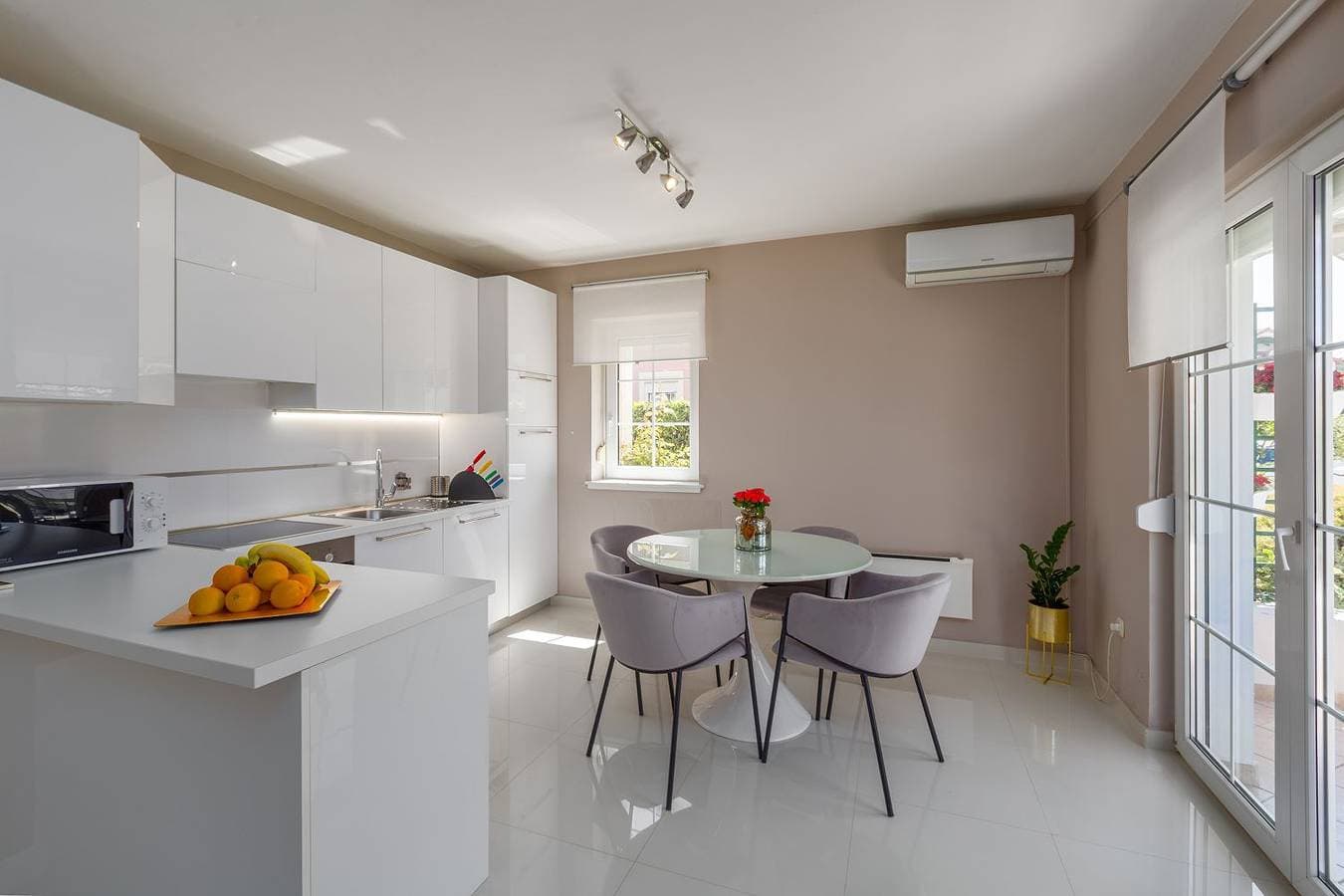 Foto 5 von 24: Lichtdurchflutetes Apartment nur 500 Meter zum Strand mit privater Terrasse
