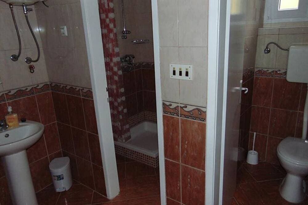 Foto 5 von 18: 3-Zimmer-Ferienwohnung mit Balkon und Meerblick Sucuraj, Hvar