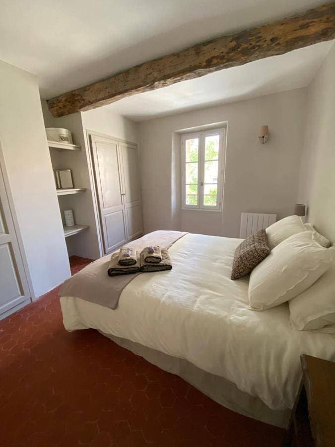 Foto 4 von 26: Four-Bedroom House