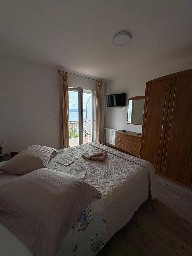 Foto 3 von 26: Double Room with Balcony and Sea View
