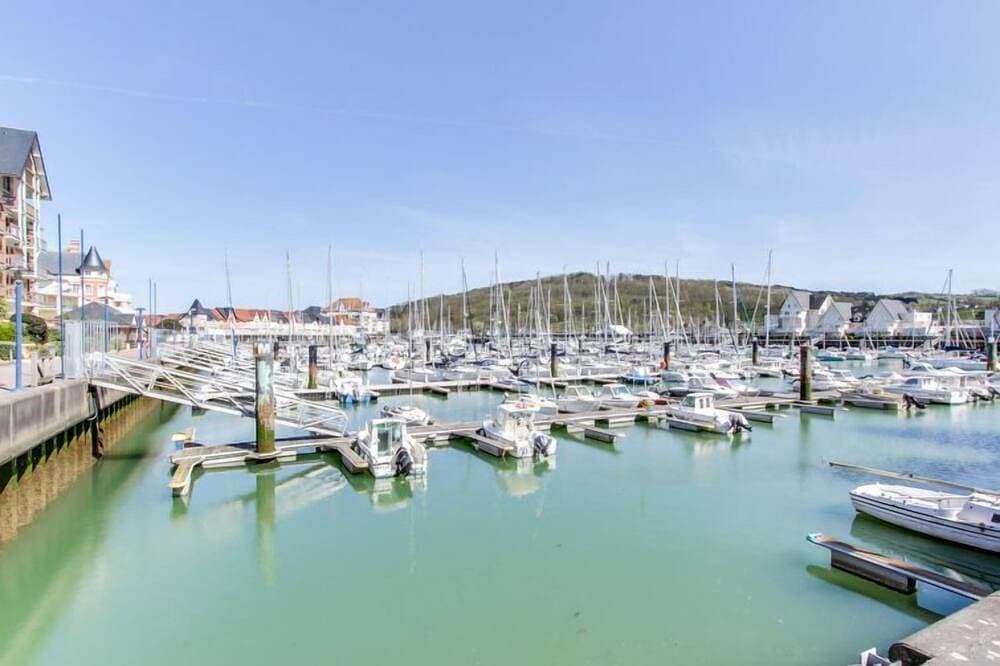 Foto 12 von 21: Port Guillaume