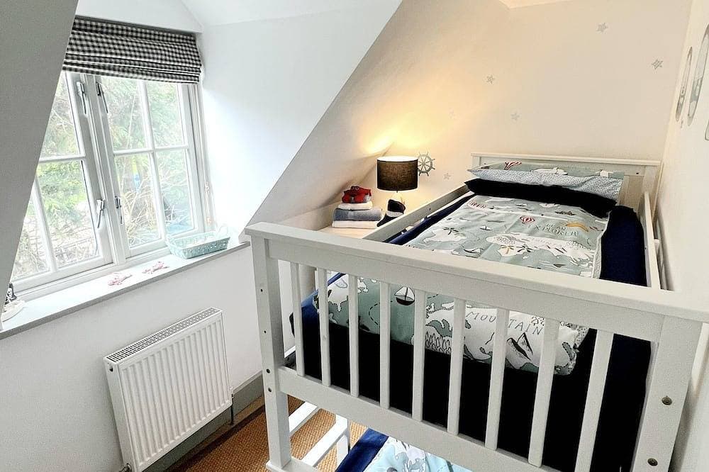 Foto 3 von 28: Cottage set in 2 acres, next to coast path, short walk to beach, pub & cafe! 😎