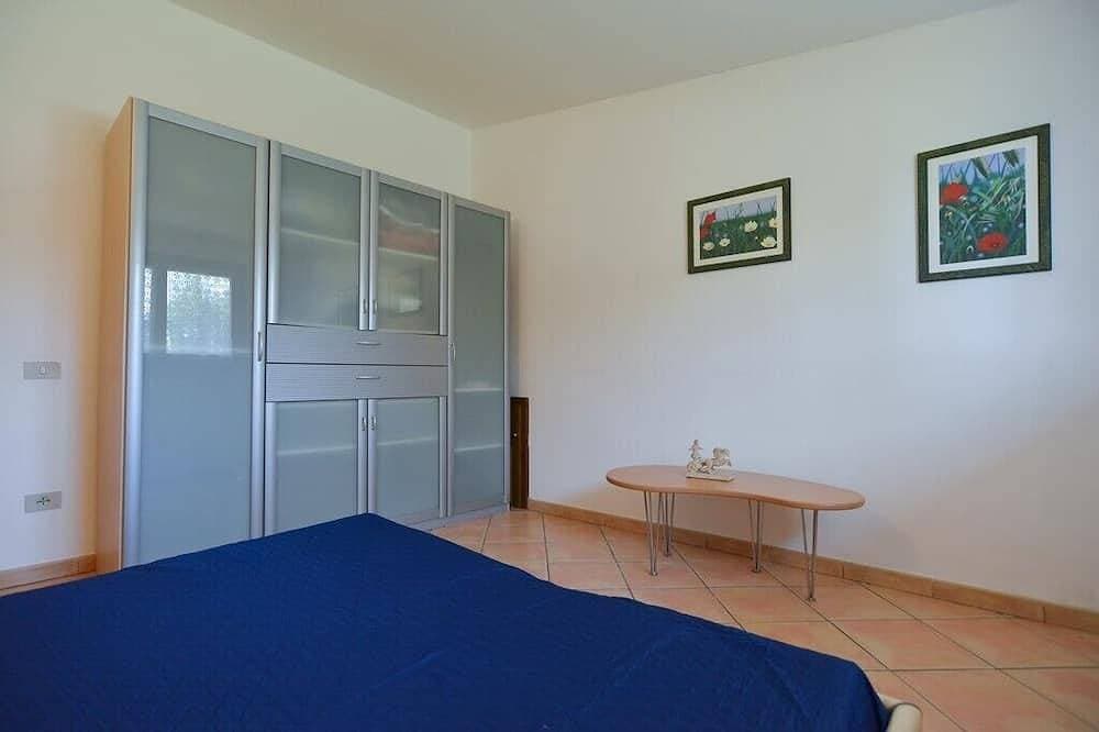 Foto 5 von 25: Unabhängige Wohnung im Erdgeschoss mit Garten, Parkplatz mit Meerblick, 4 Personen