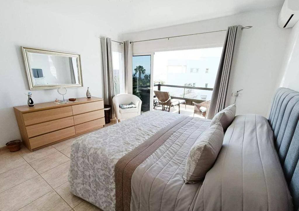 Foto 7 von 20: Ferienwohnung für 6 Personen mit Meerblick