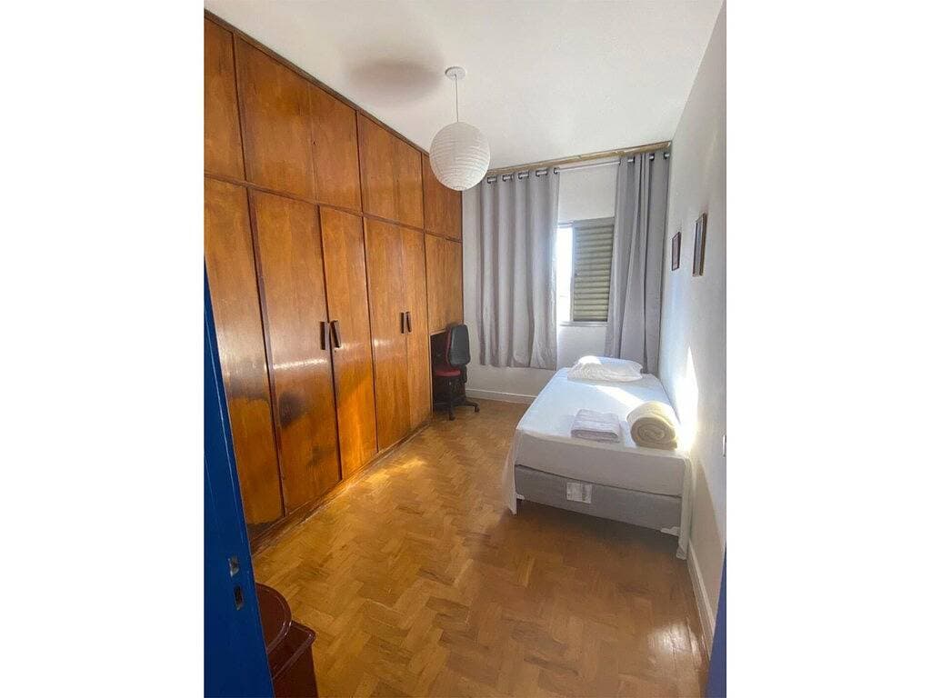 Foto 7 von 8: Luminosidade, in front of Parque da Luz / 5 minutes from the Metro.