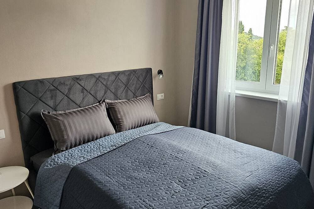 Foto 3 von 23: Hundefreundliches Luxusapartment mit Pool, Babybett, Parkplatz, WiFi