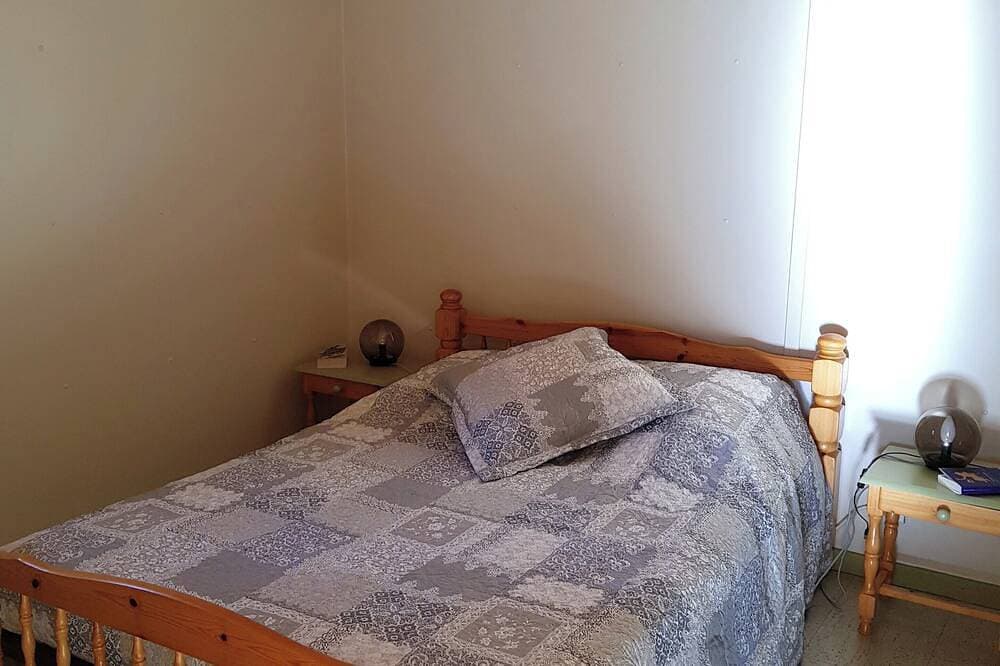 Foto 2 von 8: Chalet in a quiet wooded area 10 minutes from the village. Mountain view