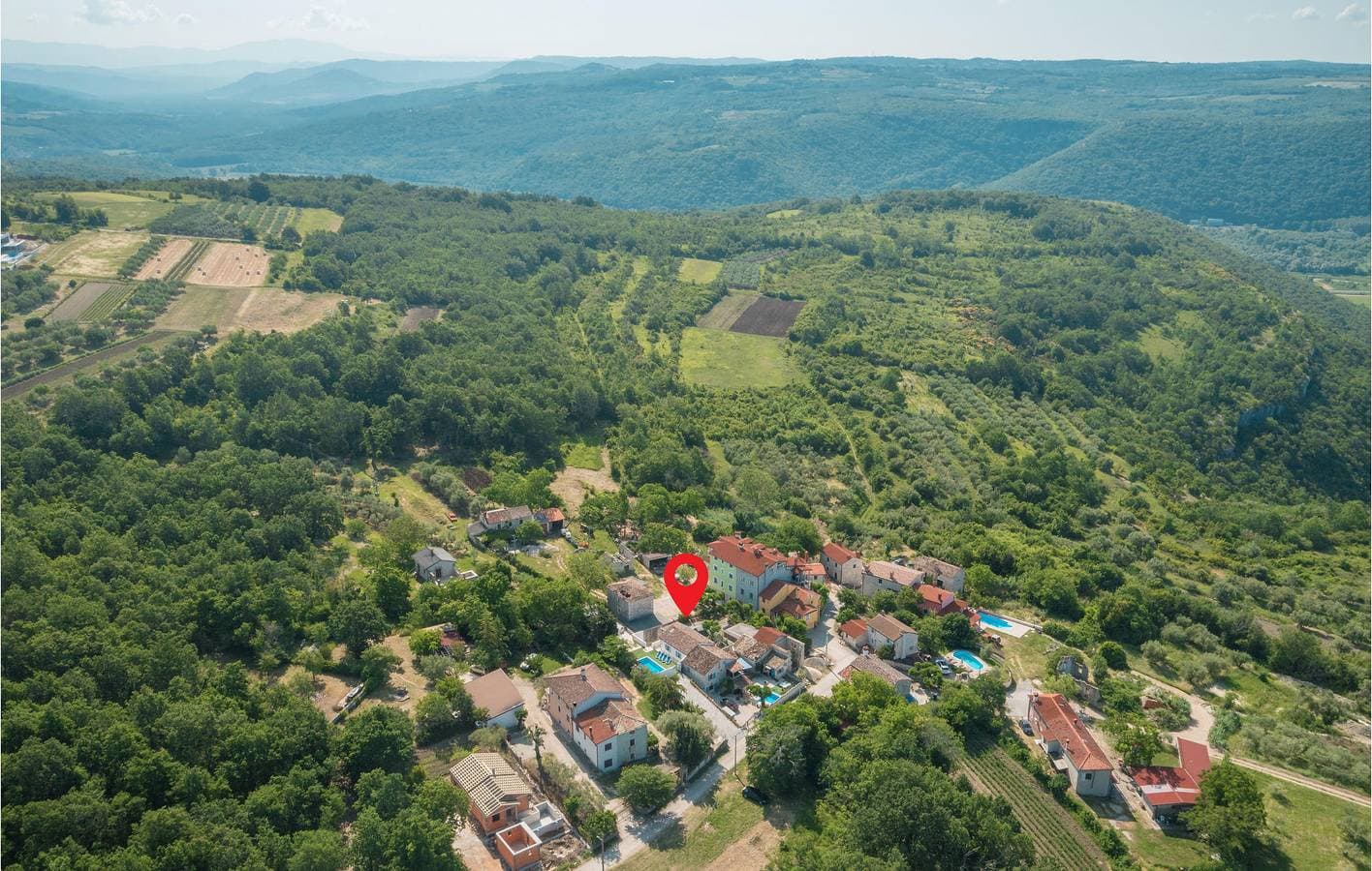 Foto 6 von 38: Charmantes 1-Zimmer-Apartment mit Pool und Terrasse in der Nähe des Zentrums von Lozari