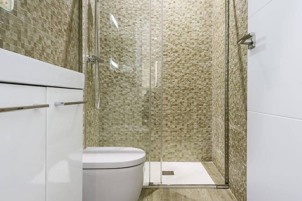 Foto 10 von 30: Sitges Centre Mediterranean House- 5 Bed/4 Bath/Private Pool- Sleeps up to 11