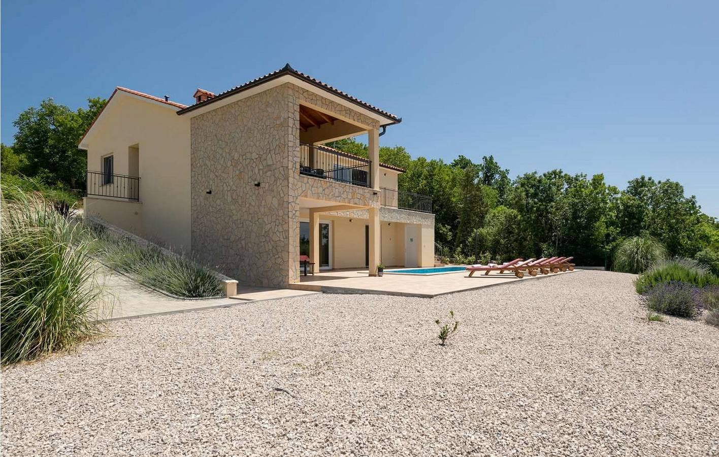 Foto 4 von 46: Reizende 2-Zimmer-Wohnung mit Pool, Terrasse und in Küstennähe
