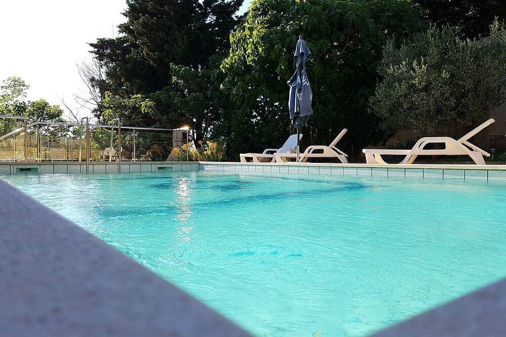 Lucia 3-Sterne *** Ferienwohnung mit Pool 1