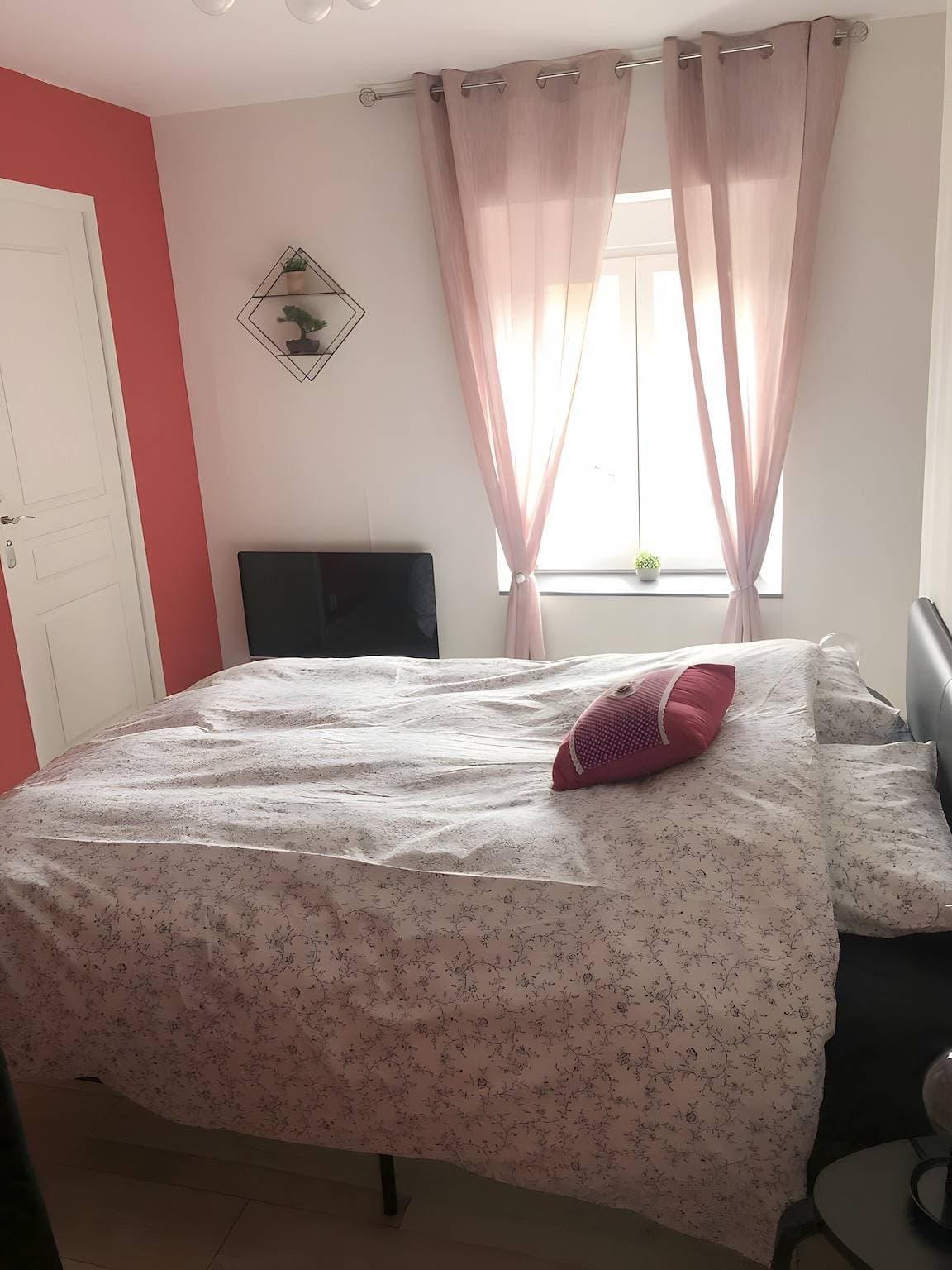 Foto 7 von 21: Ferienhaus „Gîte Les Aubennes“ mit privater Terrasse, Garten und WLAN