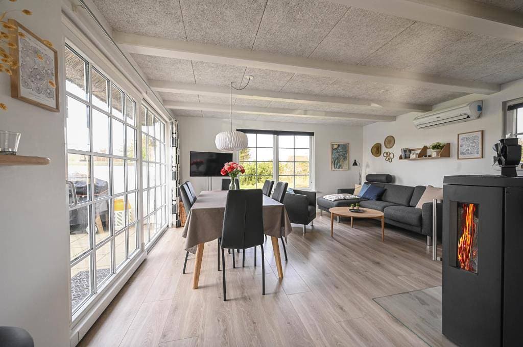 Foto 3 von 33: Chic und modern eingerichtetes Ferienhaus nahe dem Nordseestrand