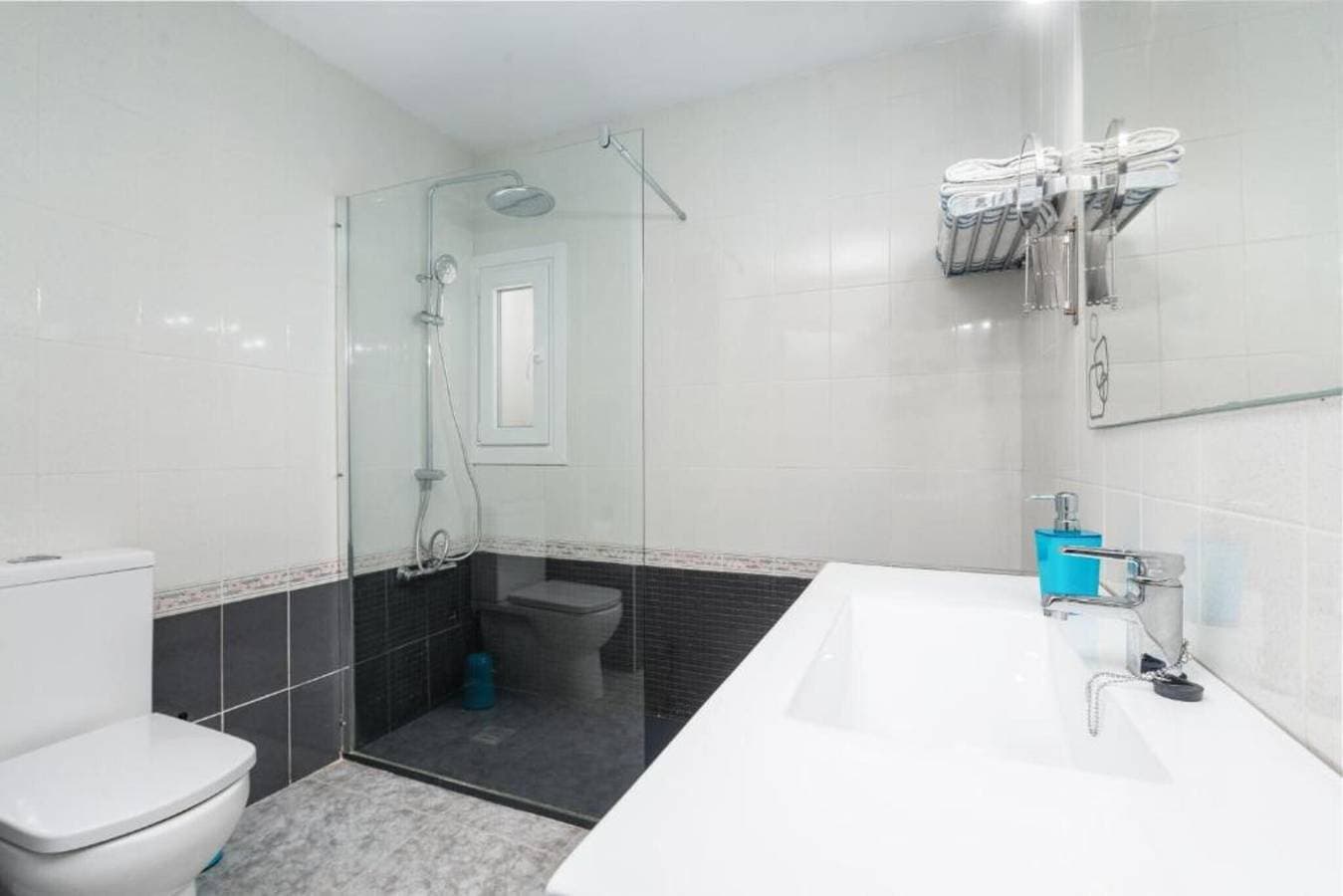 Foto 11 von 30: Villa 'Can Navarro' mit privatem Pool, privater Terrasse und WLAN