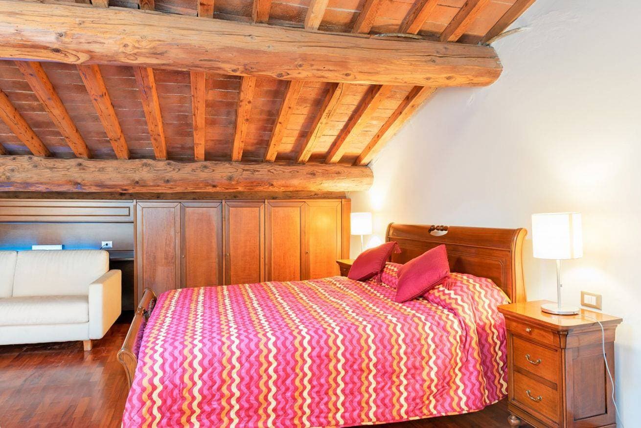 Foto 13 von 24: GuestHost - Exclusive Corso Italia Penthouse