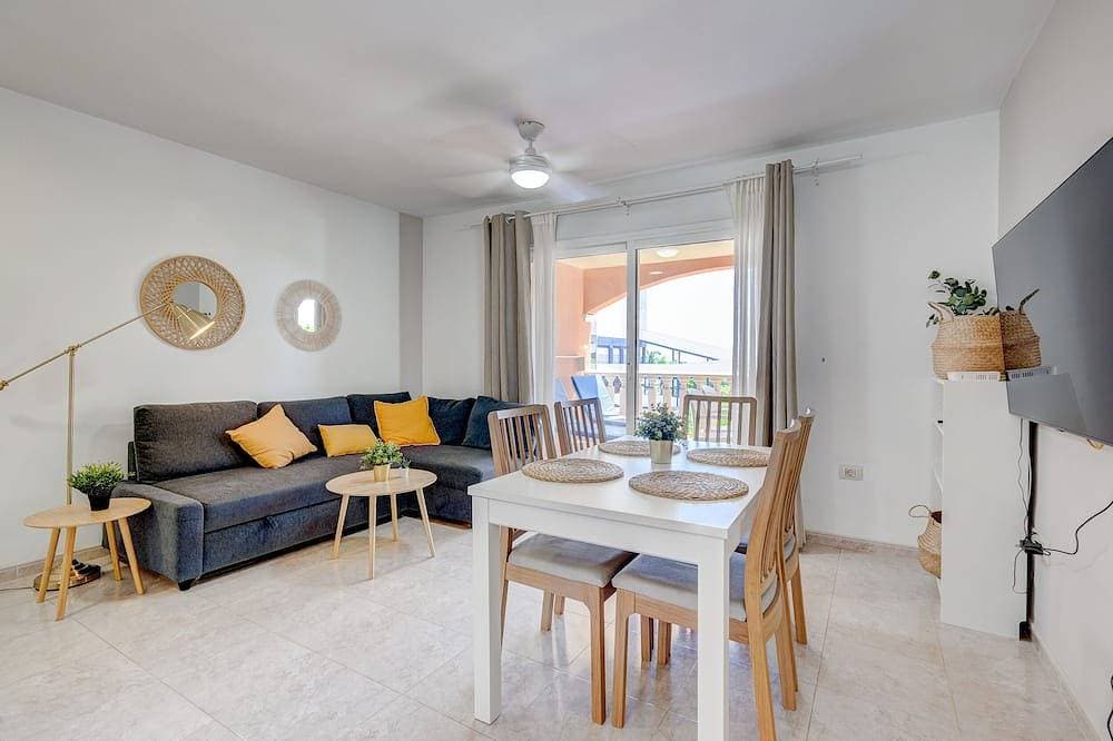 Foto 9 von 15: Winter Gardens, Golf del Sur, 2 Bedrooms 2 Bathrooms apartment with terraze