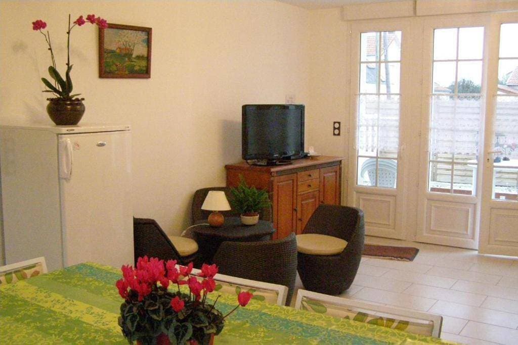 Foto 4 von 5: Two-Bedroom House