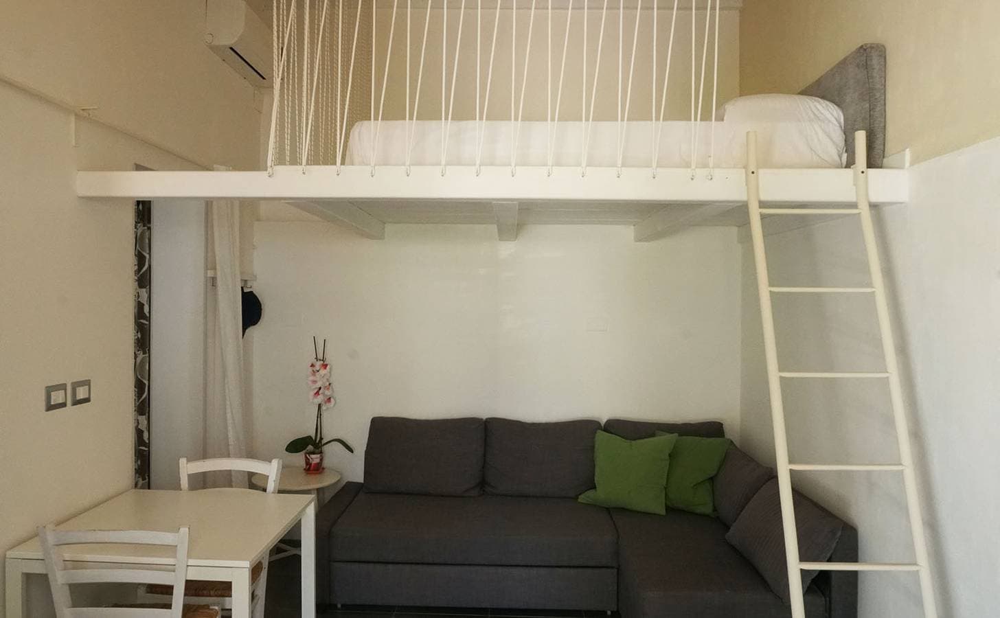 Foto 4 von 21: Dependance in Villa con piscina - Ibr