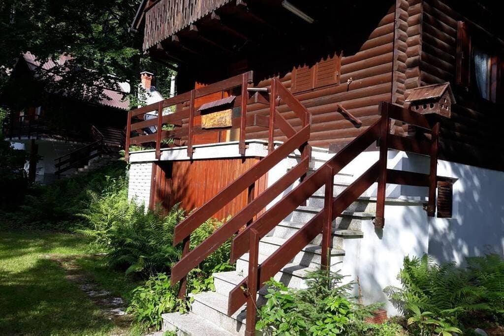 Janezova koča Sviščaki 1