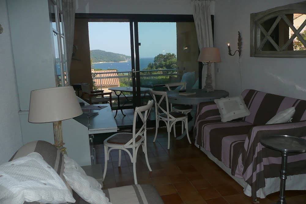 Foto 4 von 30: T2 idyllischen Halbinsel von St. Tropez: Sonne, das Meer, die Strände und Buchten zu Fuß.
